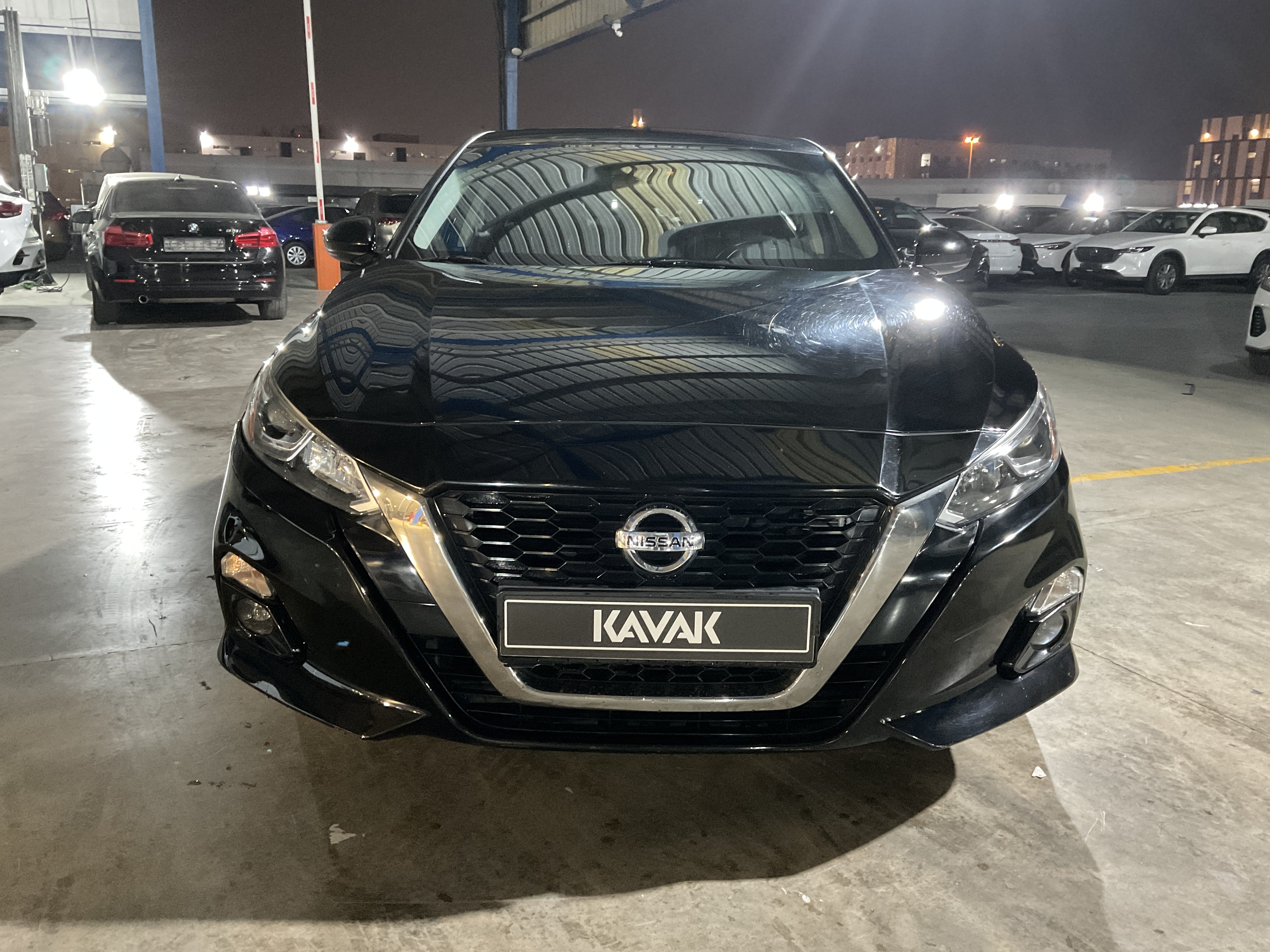 Nissan Altima SR Sedan 2019