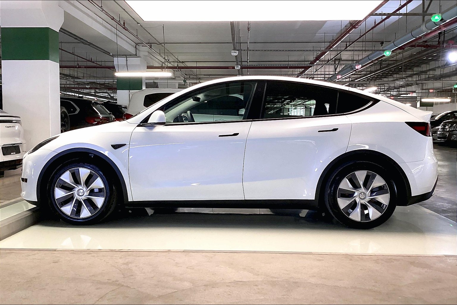 Tesla Model Y LONG RANGE (DUAL MOTOR) Suv 2024